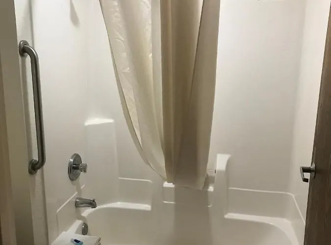 Hotel The & 3*